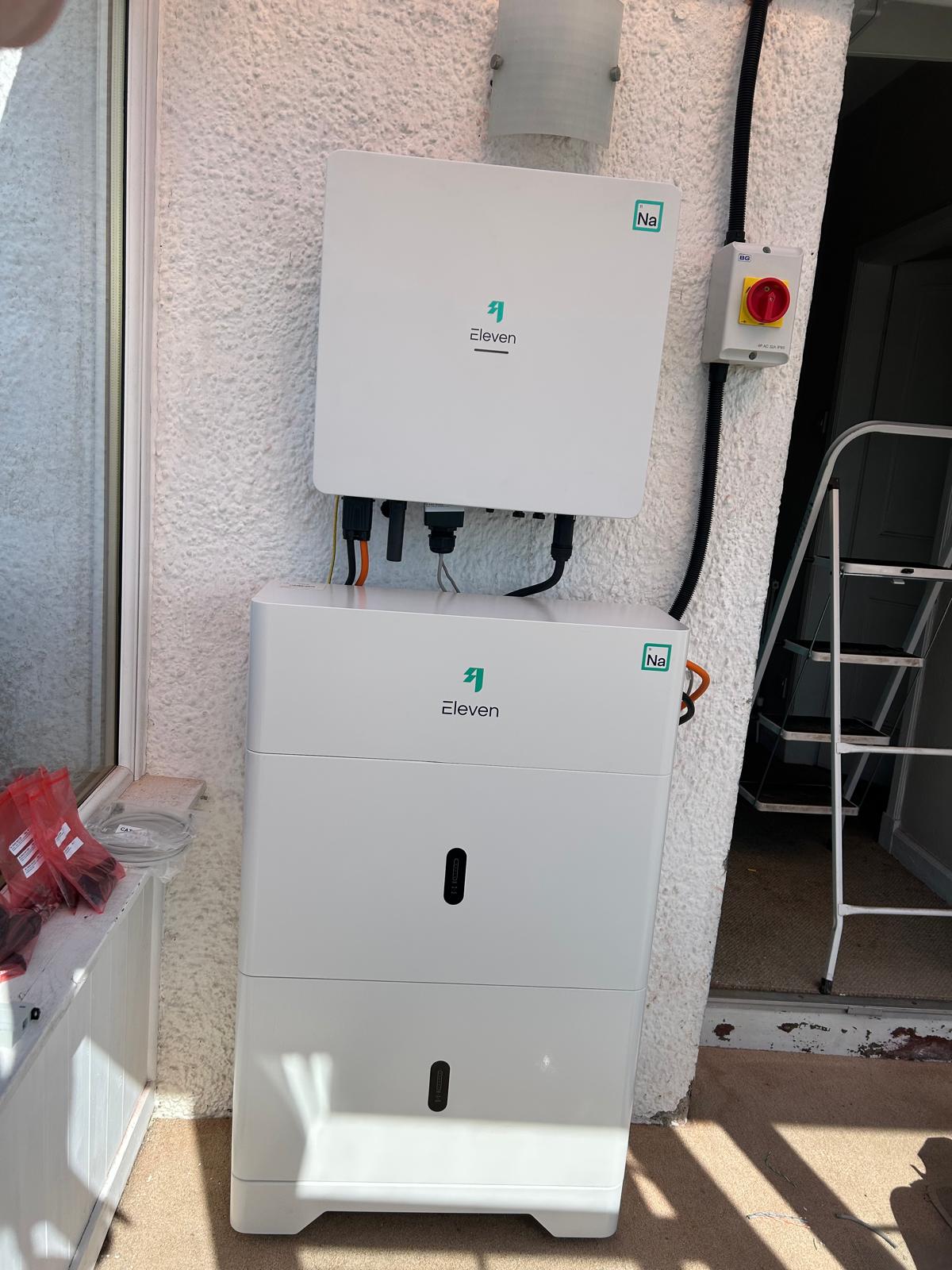 Eleven Energy hybrid inverter above two Galvani sodium-ion battery modules in a Renew-Able installation